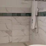Villa Villasroyale Leon - Heated Pool And Barrier Free Access